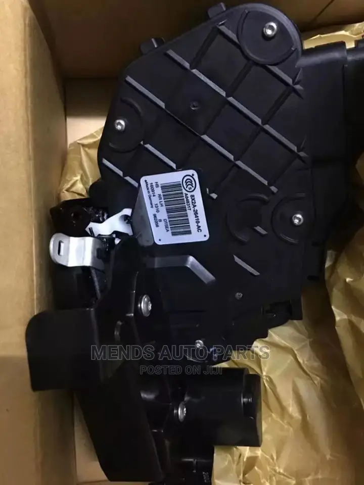 Range Rover Evoque Front Door Lock Machine