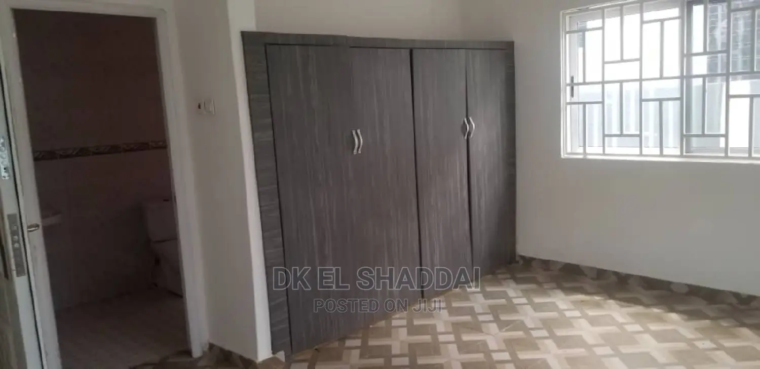4bdrm House in Pokuase for Sale