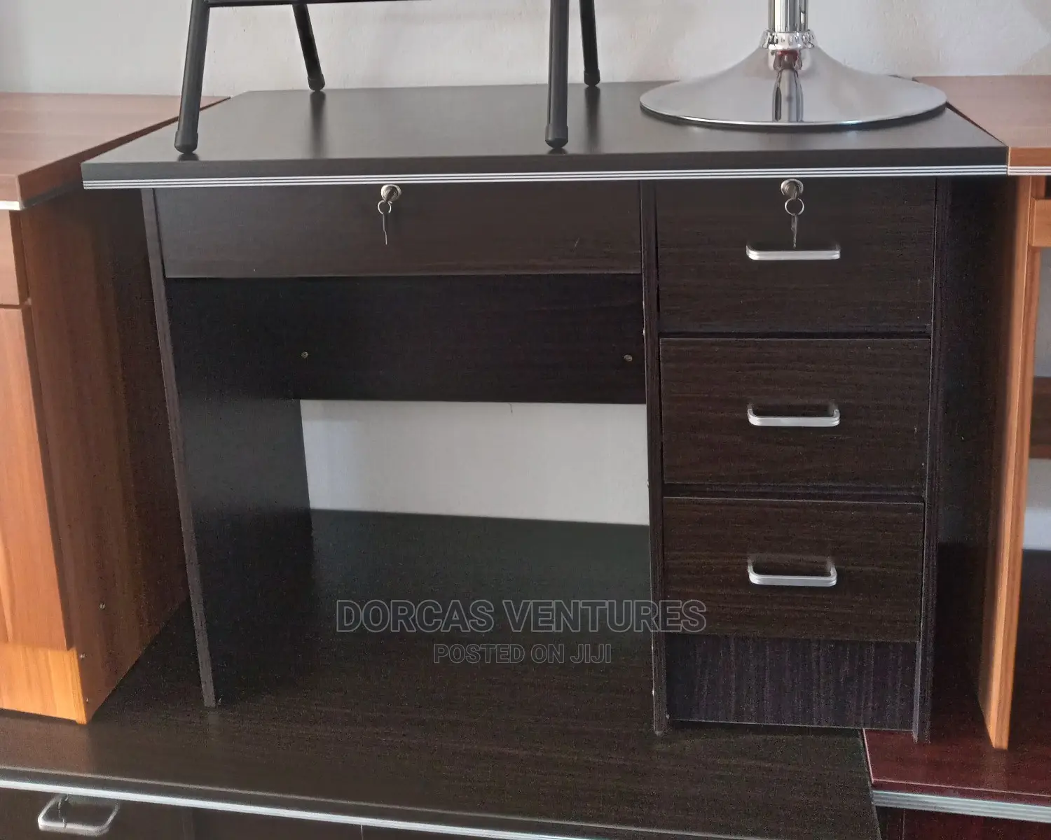 4 Feet Office Desk for Sale