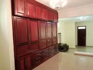 7bdrm House in American House for Rent