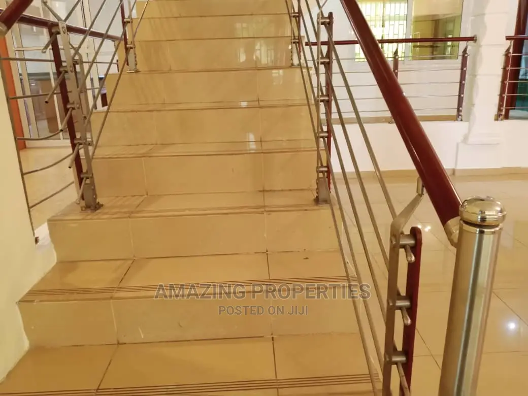 7bdrm House in American House for Rent