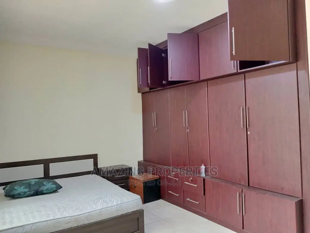 7bdrm House in American House for Rent