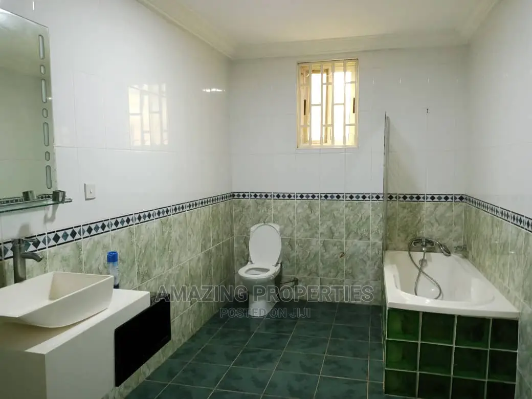 7bdrm House in American House for Rent