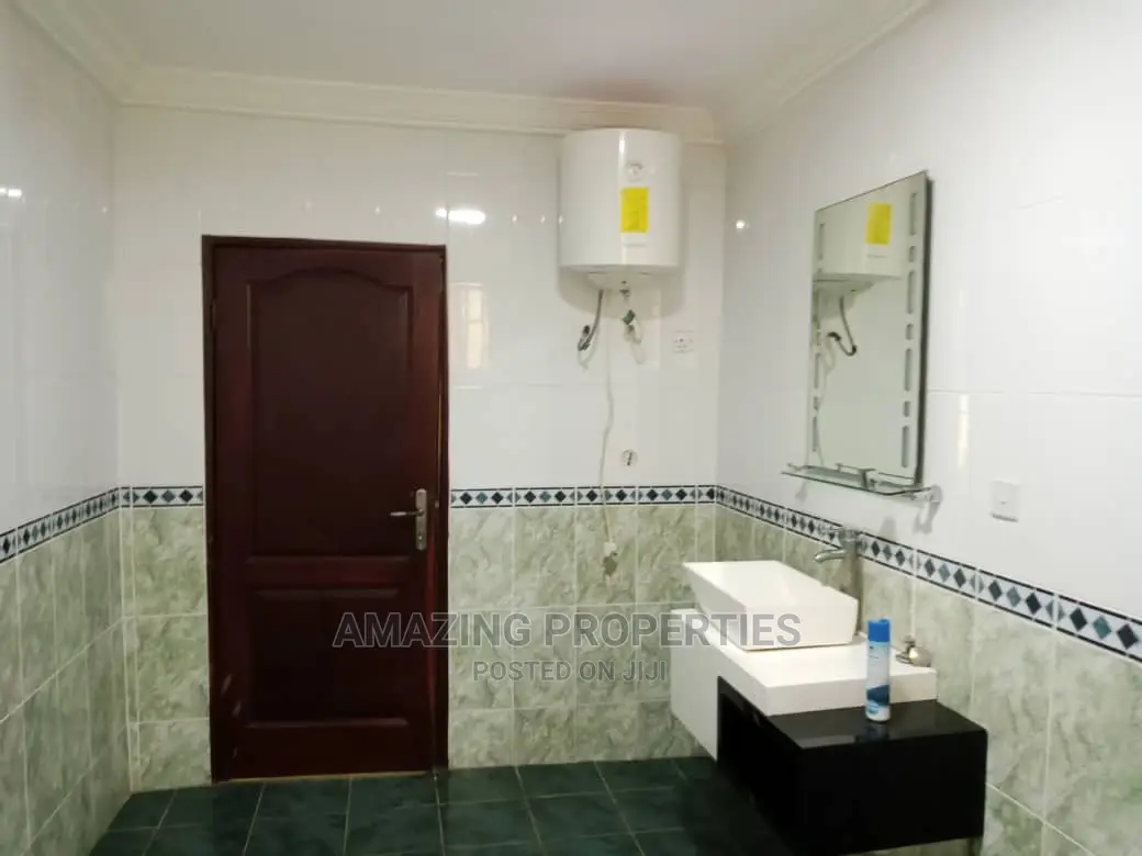 7bdrm House in American House for Rent