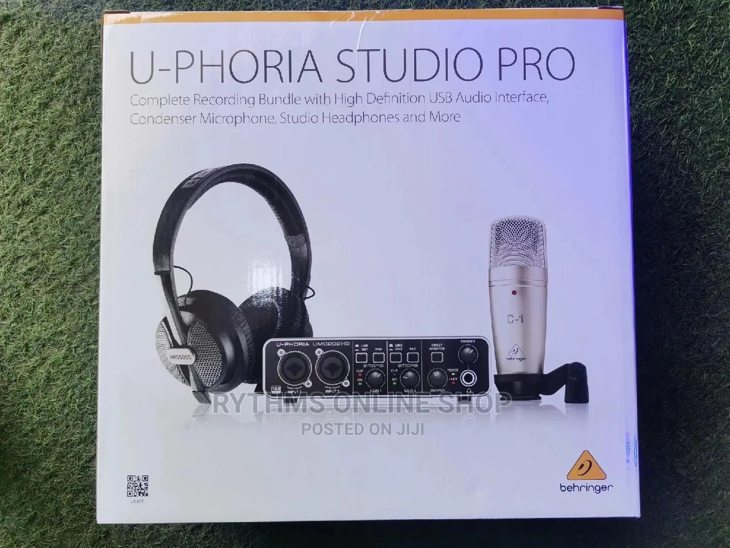 Behringer U-Phoria Studio Pro Bundle