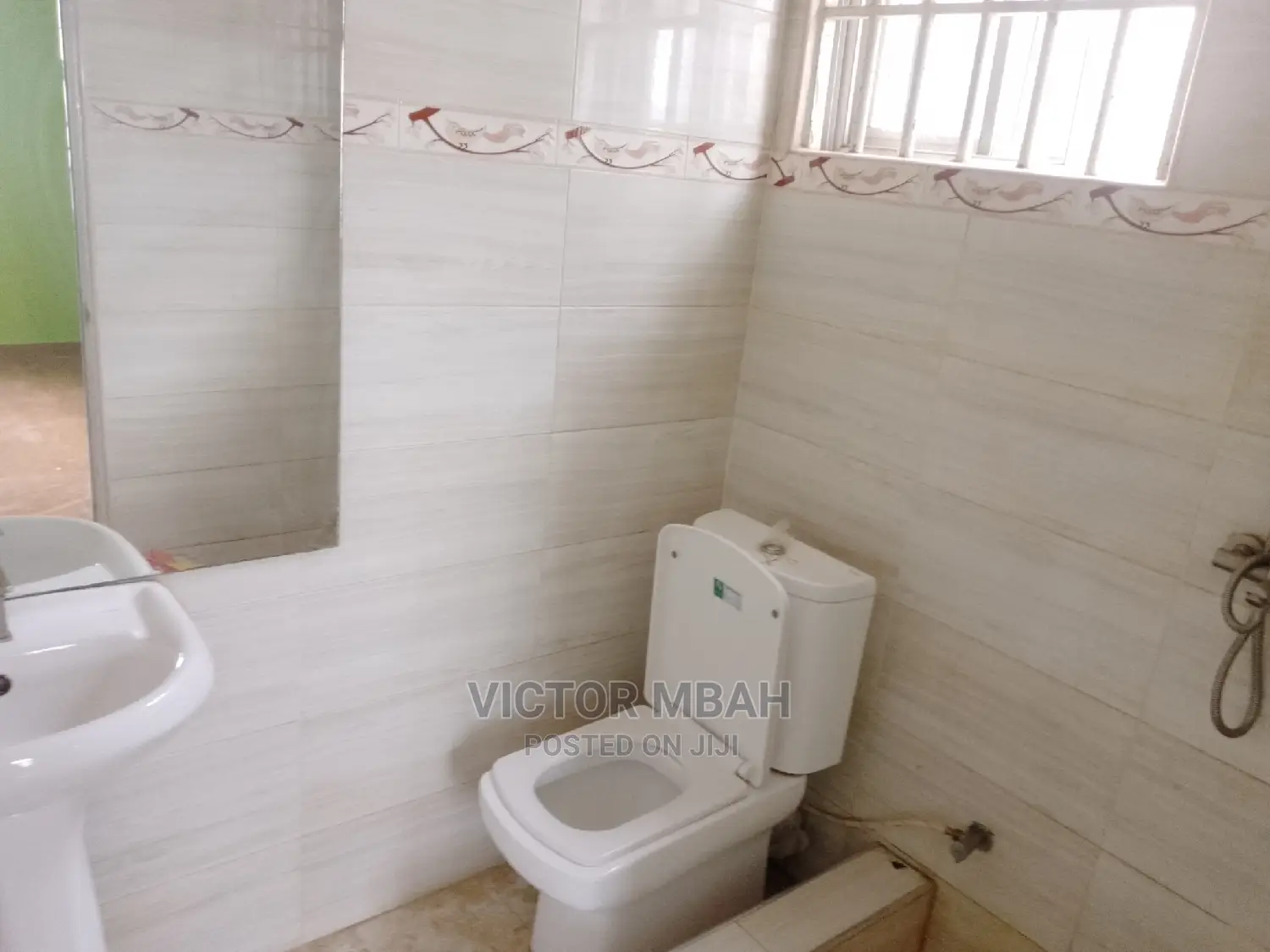 5bdrm Duplex in Psglobal Comm 25., Tema Metropolitan for rent