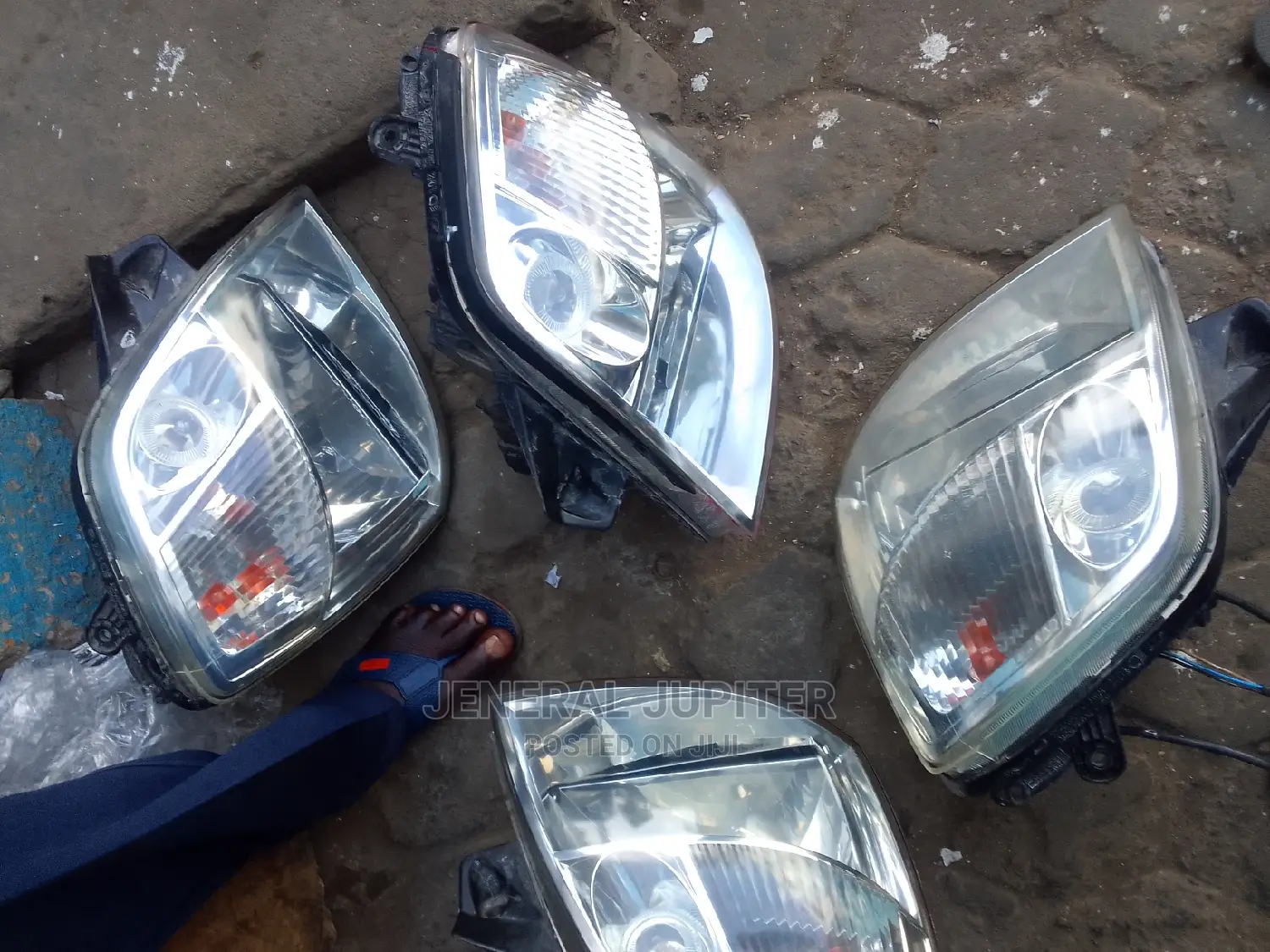 Kia Morning/Picanto 2005,2006,2007 Headlight Pair.