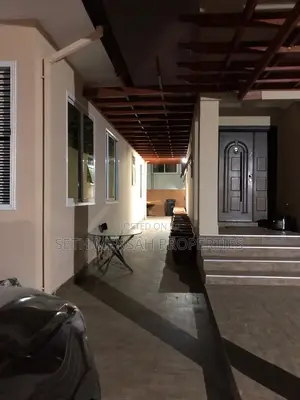 4bdrm House in Skm, Airport Residential Area for Rent