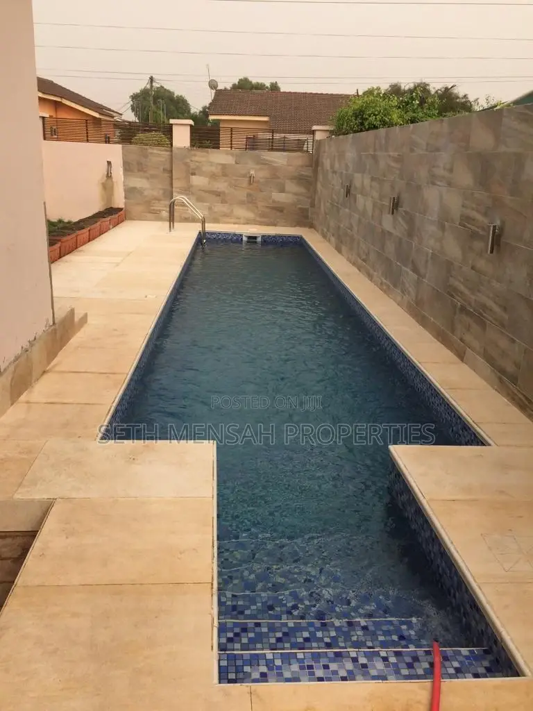 4bdrm House in Skm, Airport Residential Area for Rent