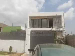 3bdrm House in Skm, School Junction for Sale