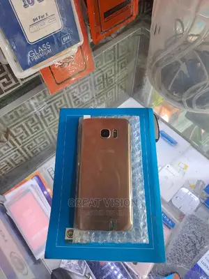 New Samsung Galaxy S7 edge 32 GB Gold