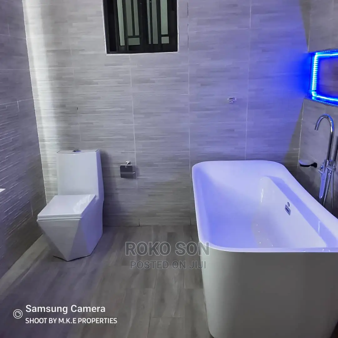 4bdrm Duplex in Dr Roko, Spintex for Sale