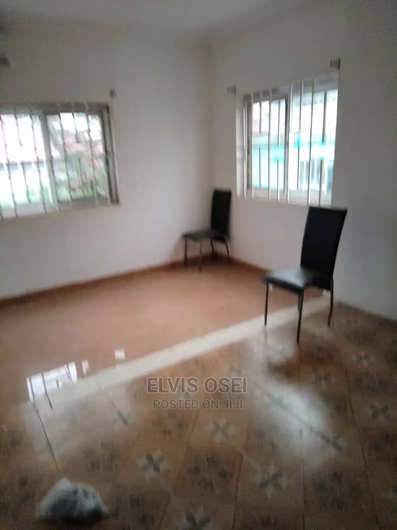 3bdrm House in Upper Weija for rent