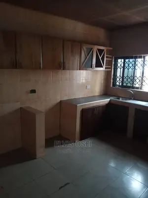 3bdrm House in Weija for Sale