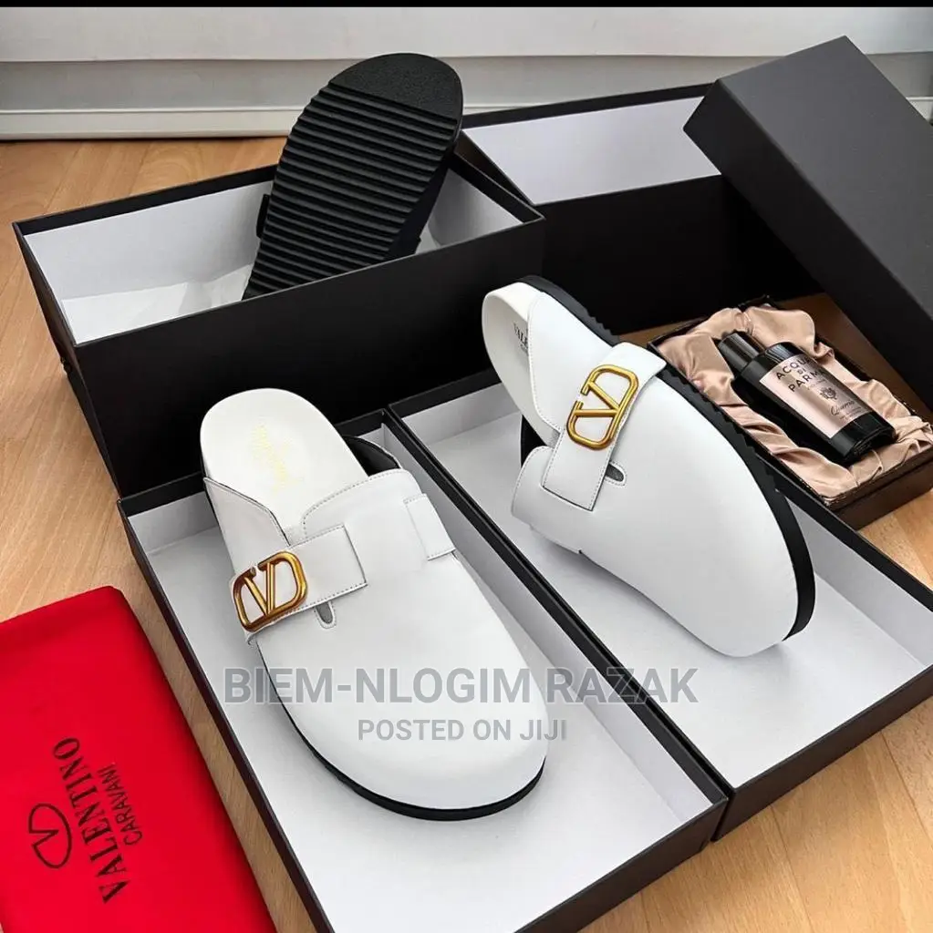 Super Quality Valentino Halfshoes Available in The