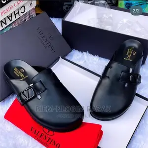 Super Quality Valentino Halfshoes Available in The