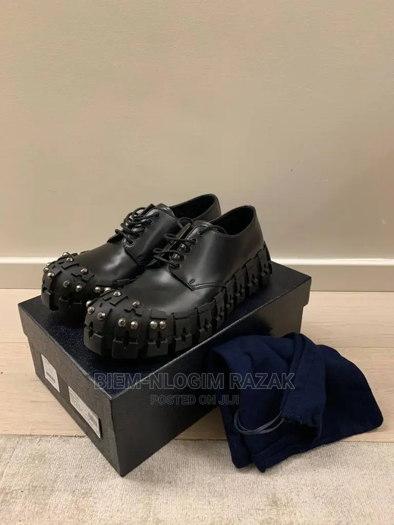 Super Quality Prada Shoes Available in Stock