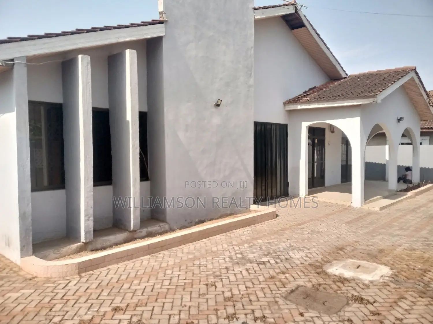 5bdrm House in Hfc Estate, Spintex for rent