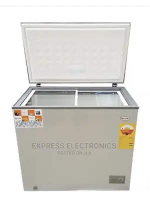 Lock and Key Pearl Chest Freezer (PCF380 316 Litres)