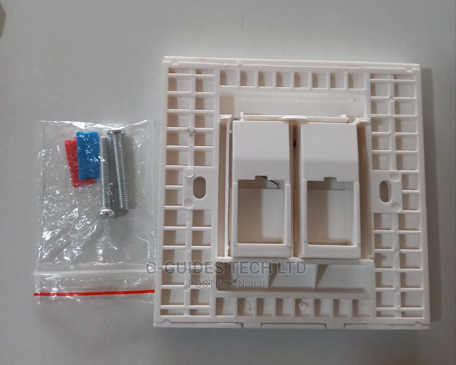 Avp Double Faceplate With Keystone Jack, Double Wall Socket