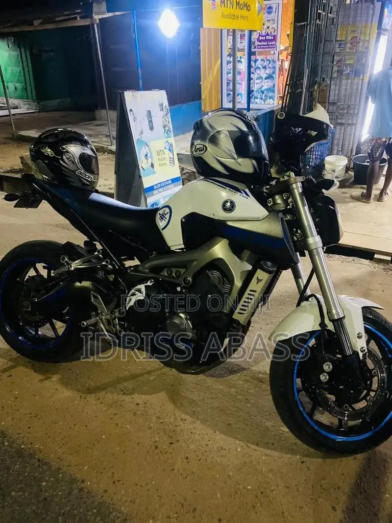 Yamaha 2018 White