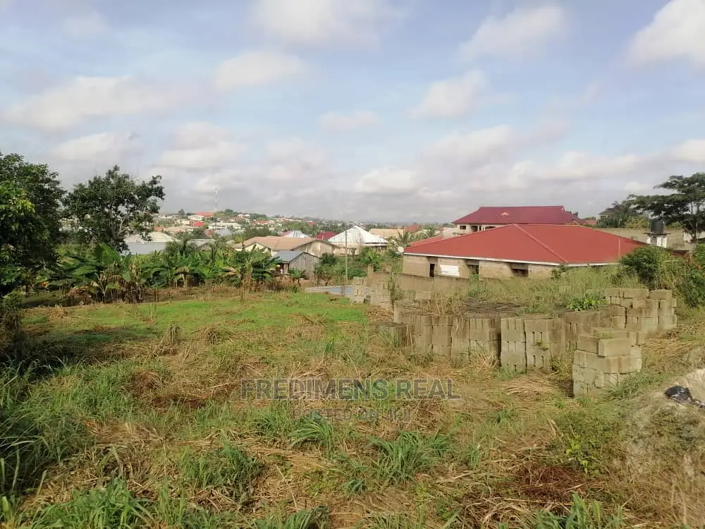 5bdrm Apartment in Fredimens Real, Kumasi Metropolitan for sale