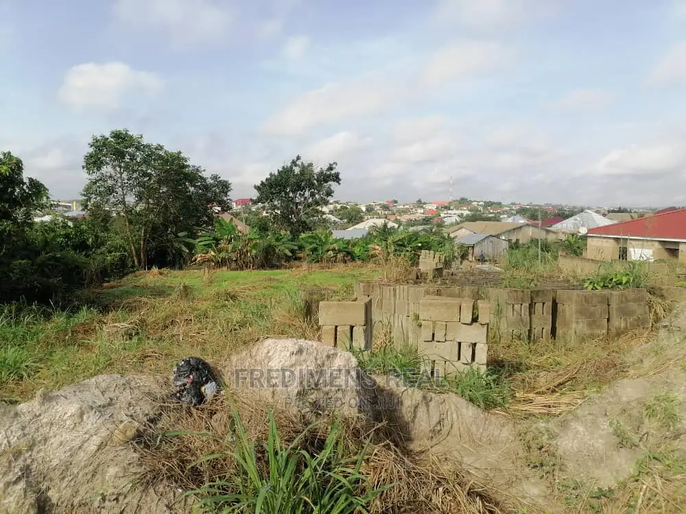 5bdrm Apartment in Fredimens Real, Kumasi Metropolitan for sale