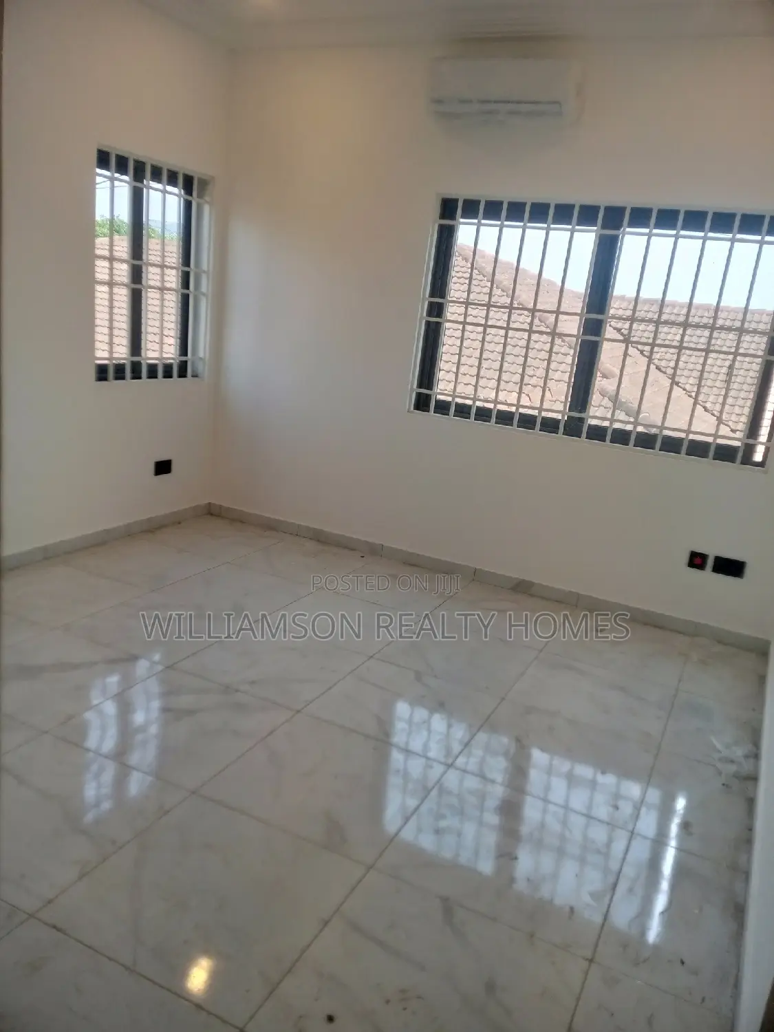 3bdrm Mansion in Hfc Estate Area, Spintex for rent