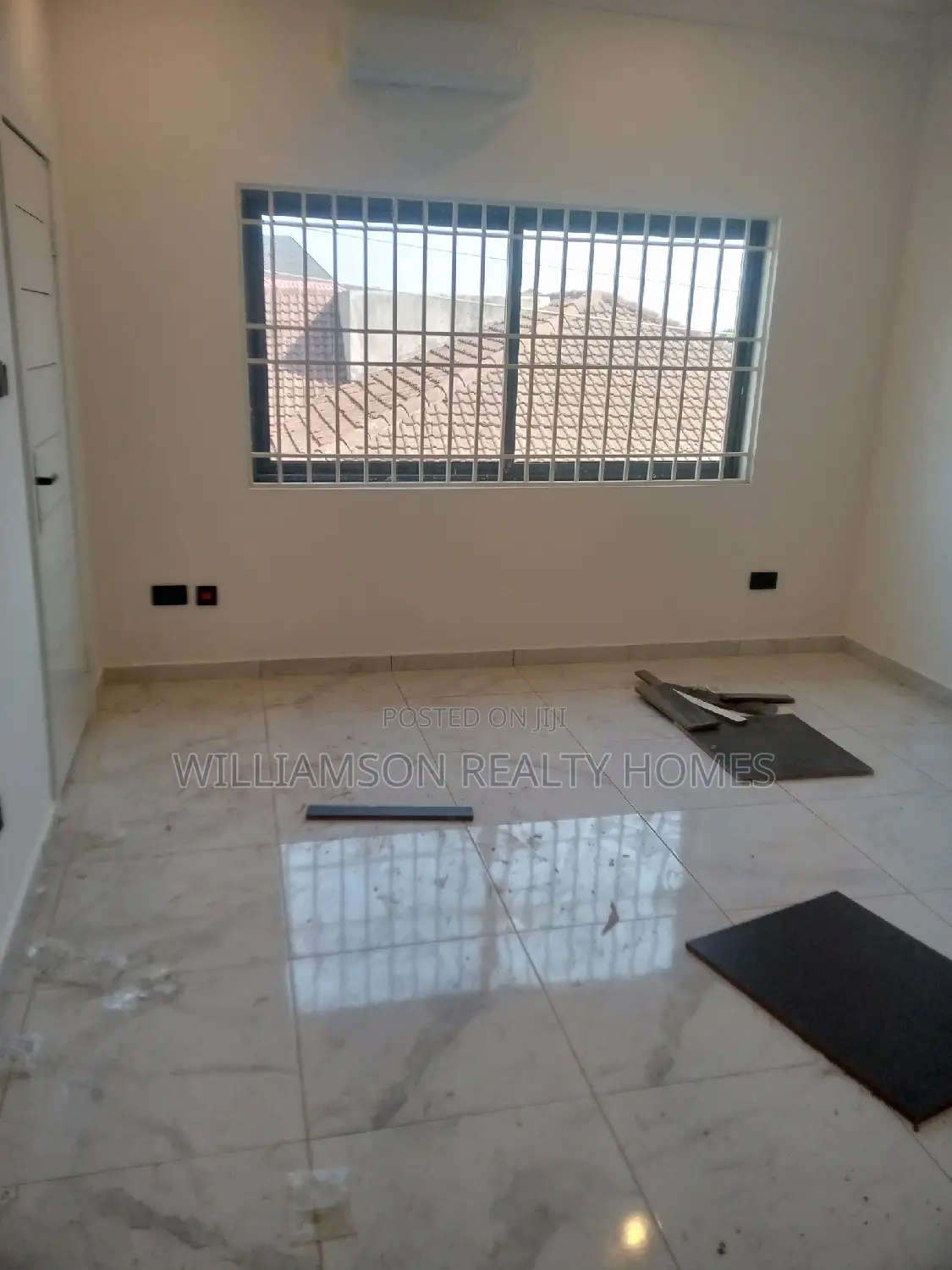 3bdrm Mansion in Hfc Estate Area, Spintex for rent