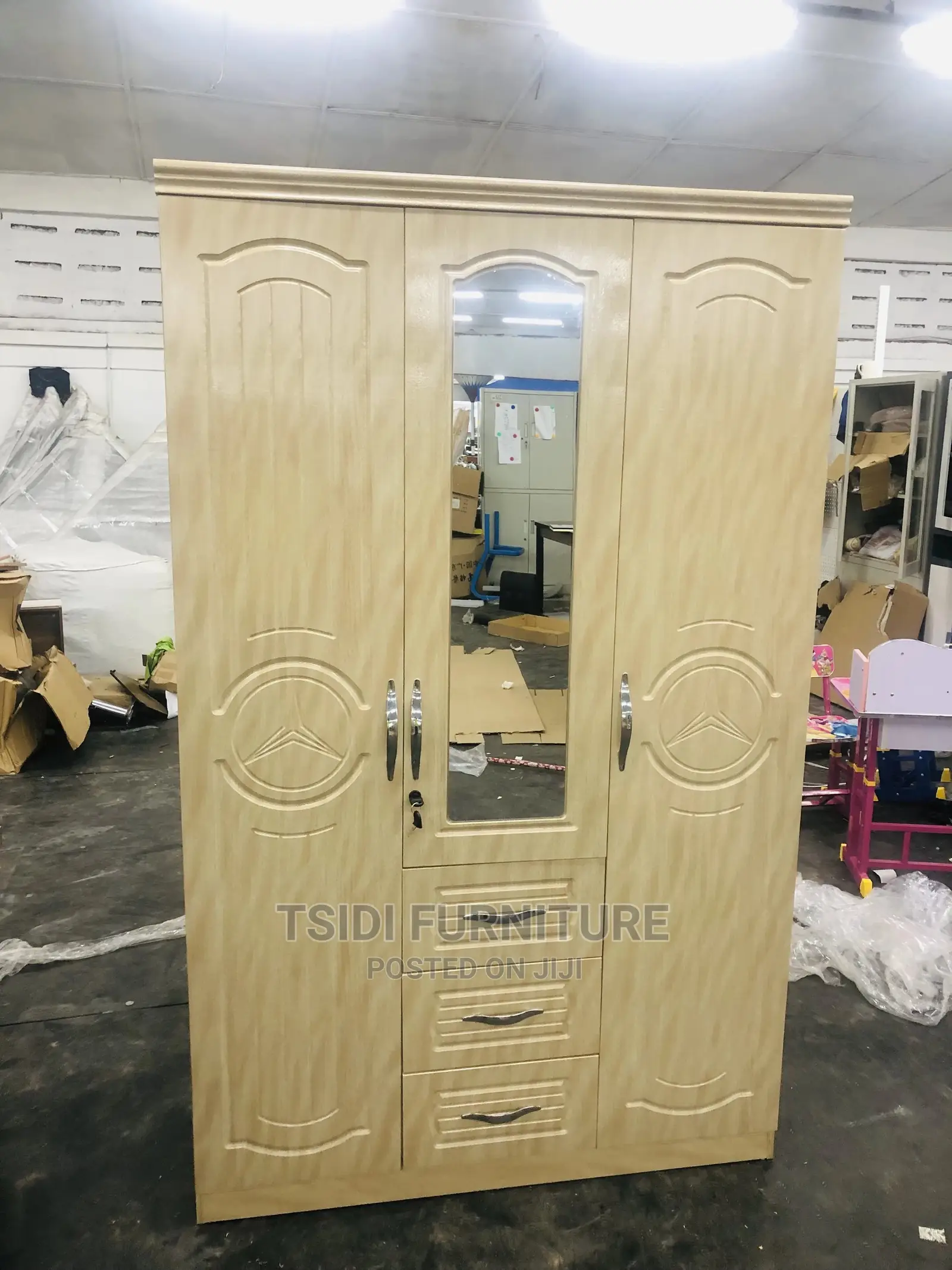 Quality Three Door Wardrobe