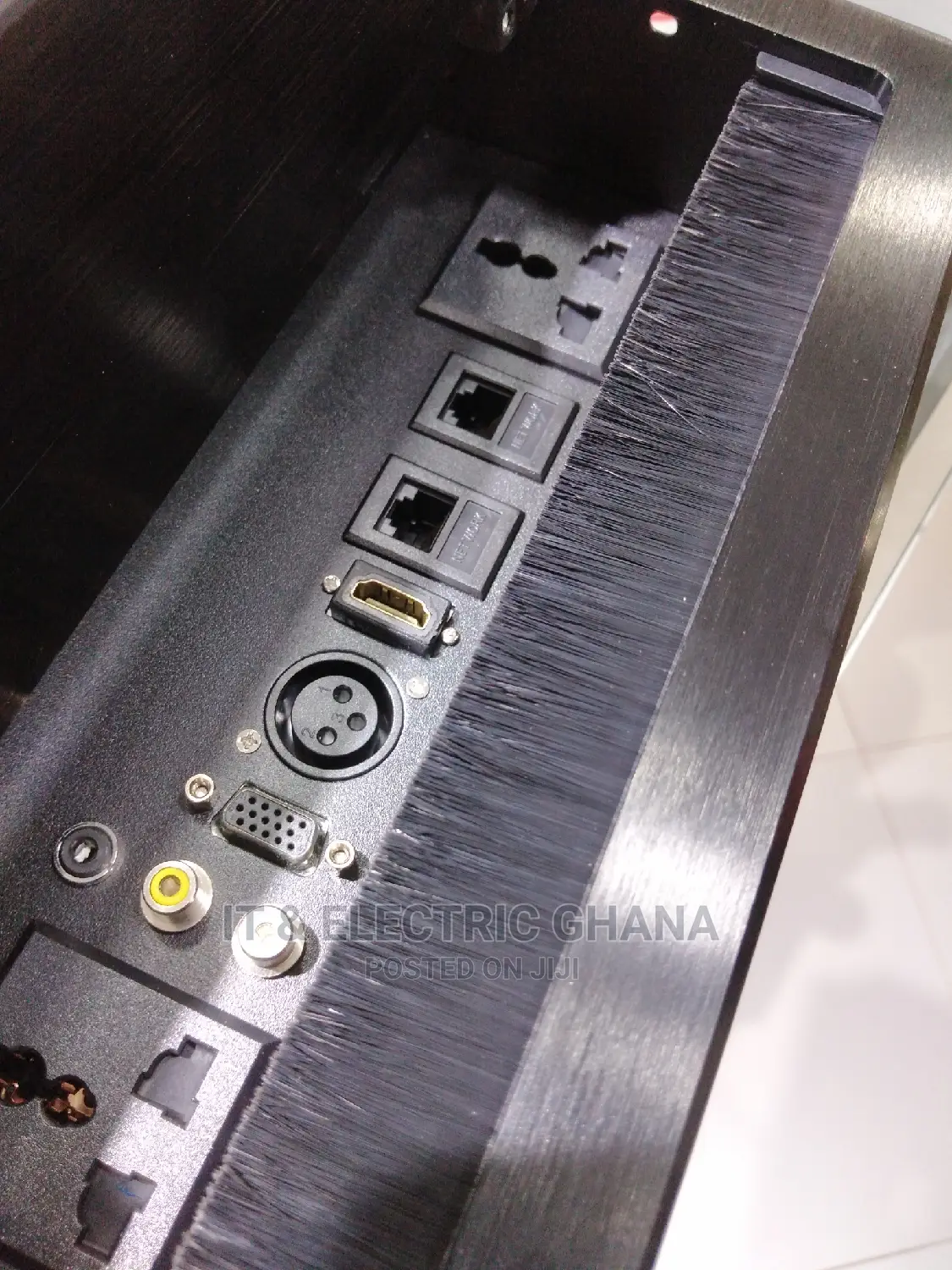 Floor Socket
