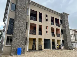 10bdrm Apartment in Oyarifa for Sale