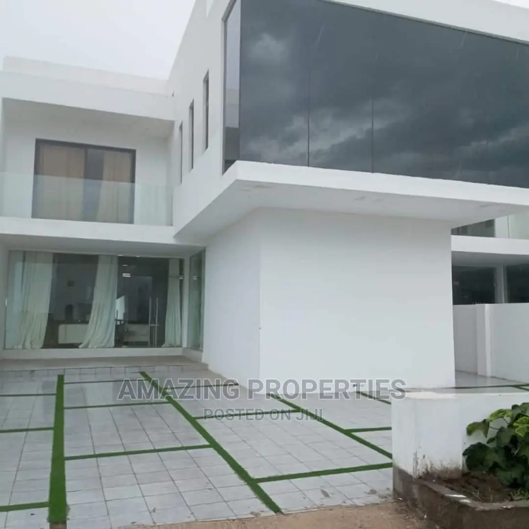4bdrm House in East Legon Trasacco for Sale