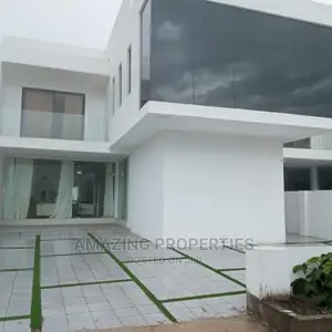 4bdrm House in East Legon Trasacco for Sale