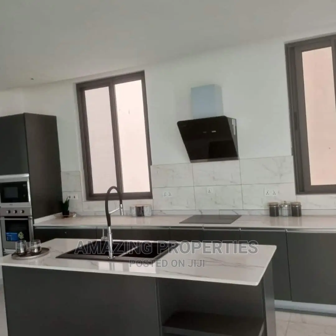 4bdrm House in East Legon Trasacco for Sale