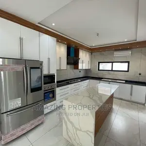 4bdrm House in East Legon for Sale
