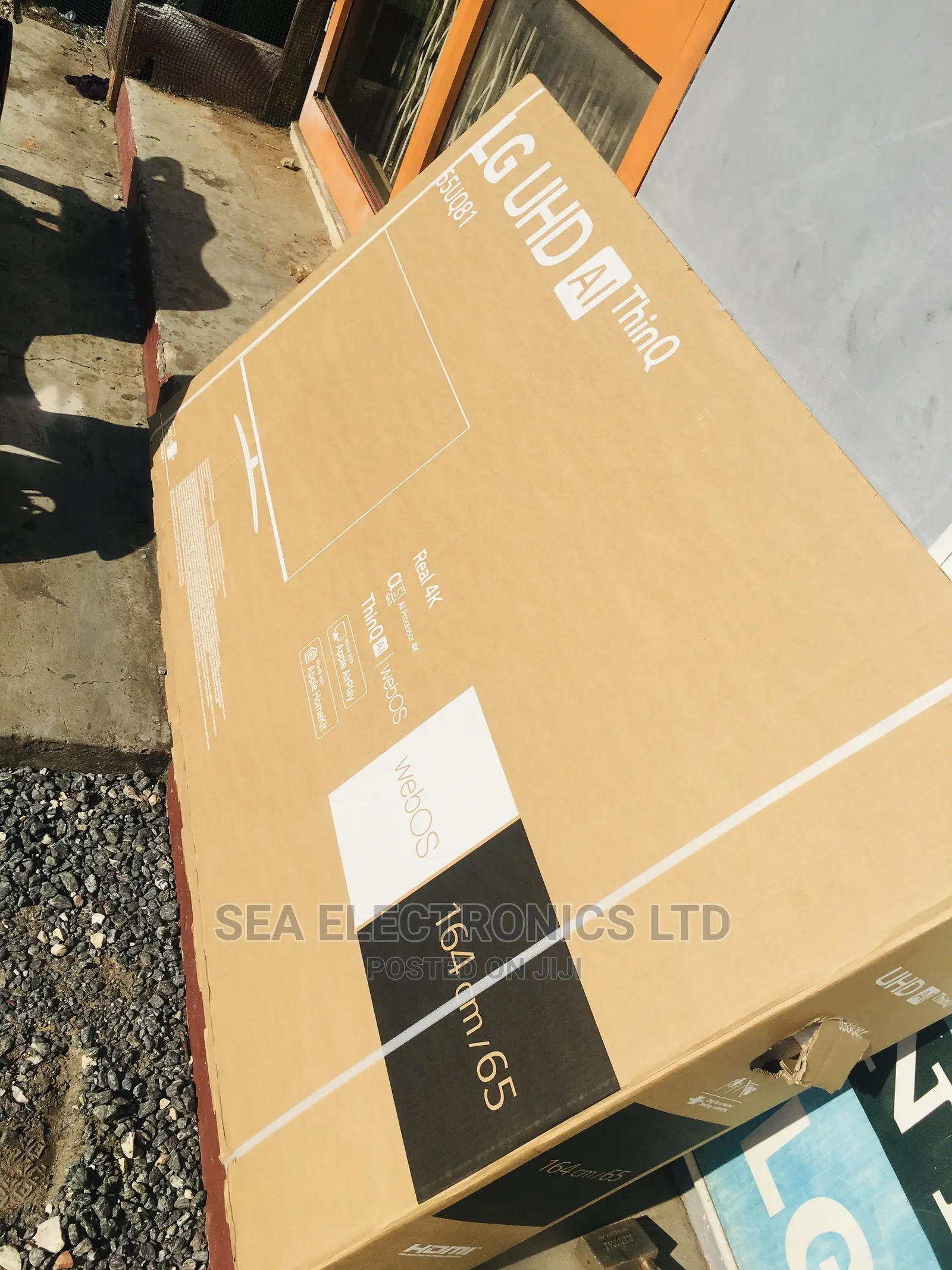 Lg UHD Smart Thinq Ai Led Tv 65inchs