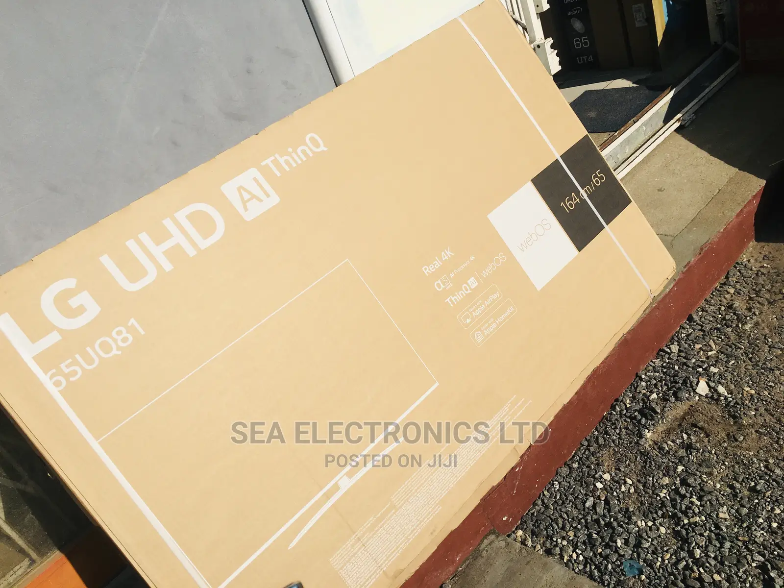Lg UHD Smart Thinq Ai Led Tv 65inchs