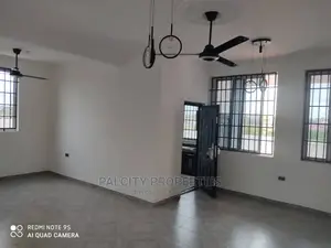 8bdrm Mansion in Santasi, Kumasi Metropolitan for Sale