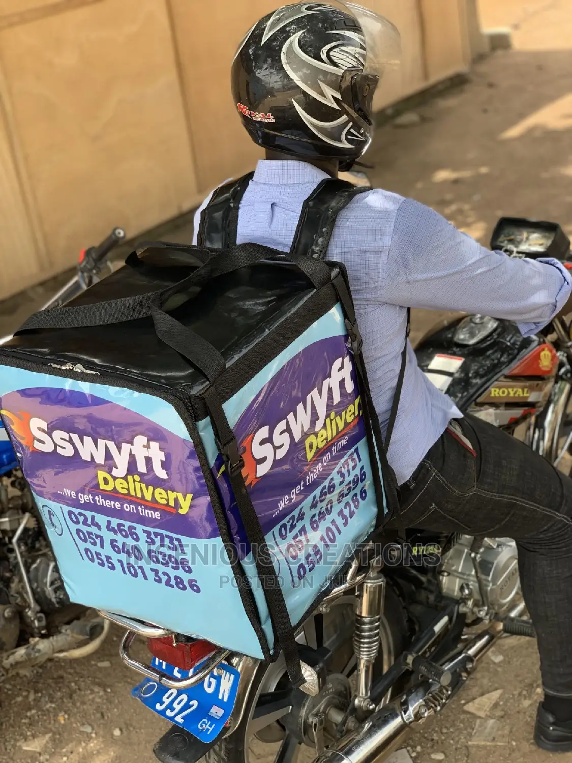 Quality Waterproof Delivery Bags.