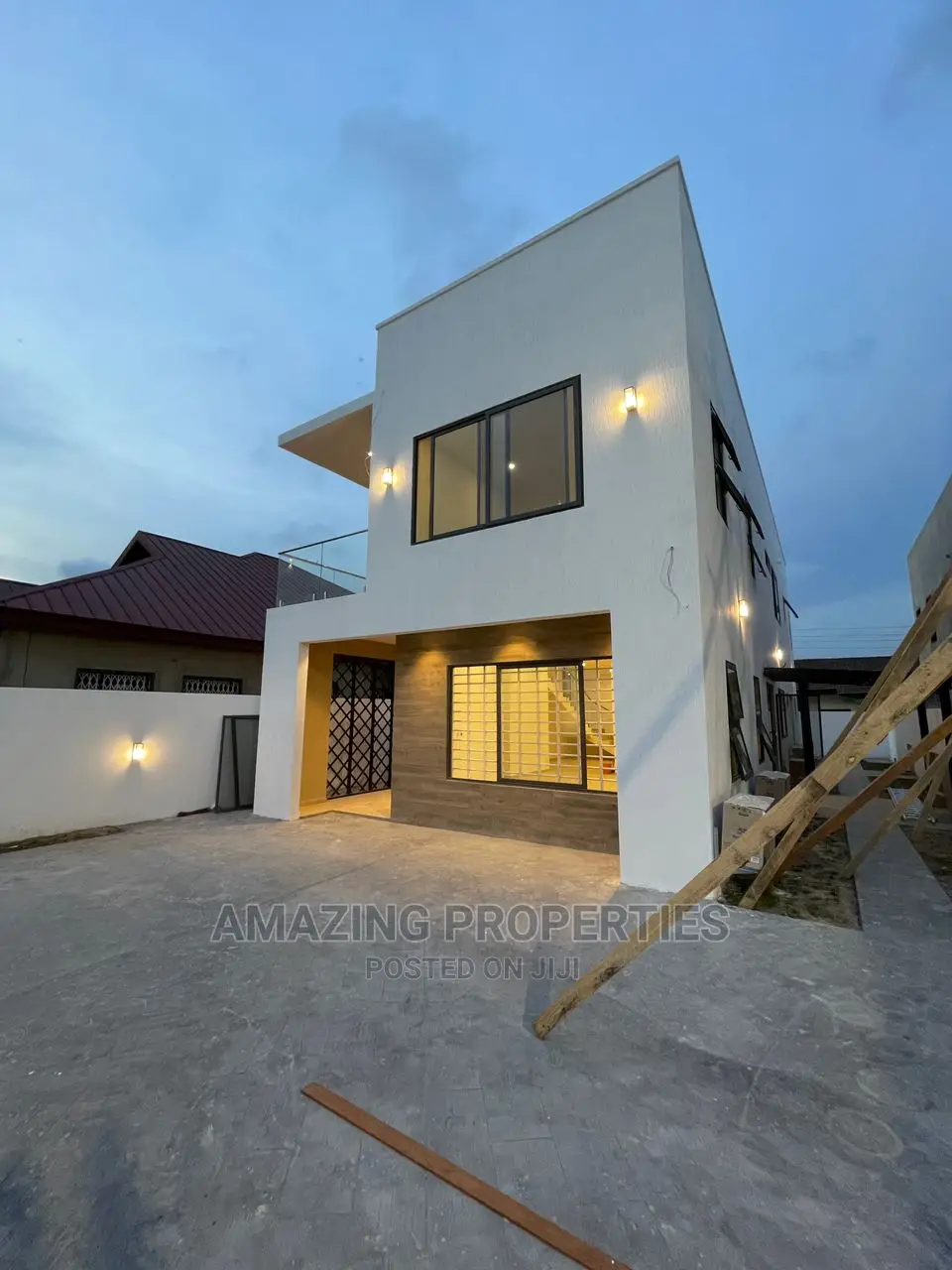 4bdrm House in Spintex Community for sale