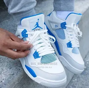 Jordan 3 Sneakers