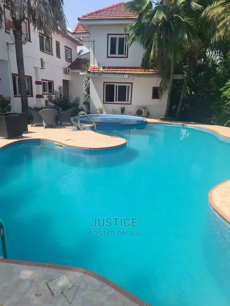 5bdrm Mansion in Trasacco Estate East for sale
