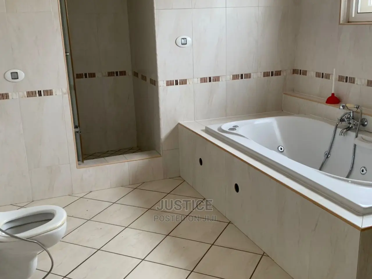 5bdrm Mansion in Trasacco Estate East for sale