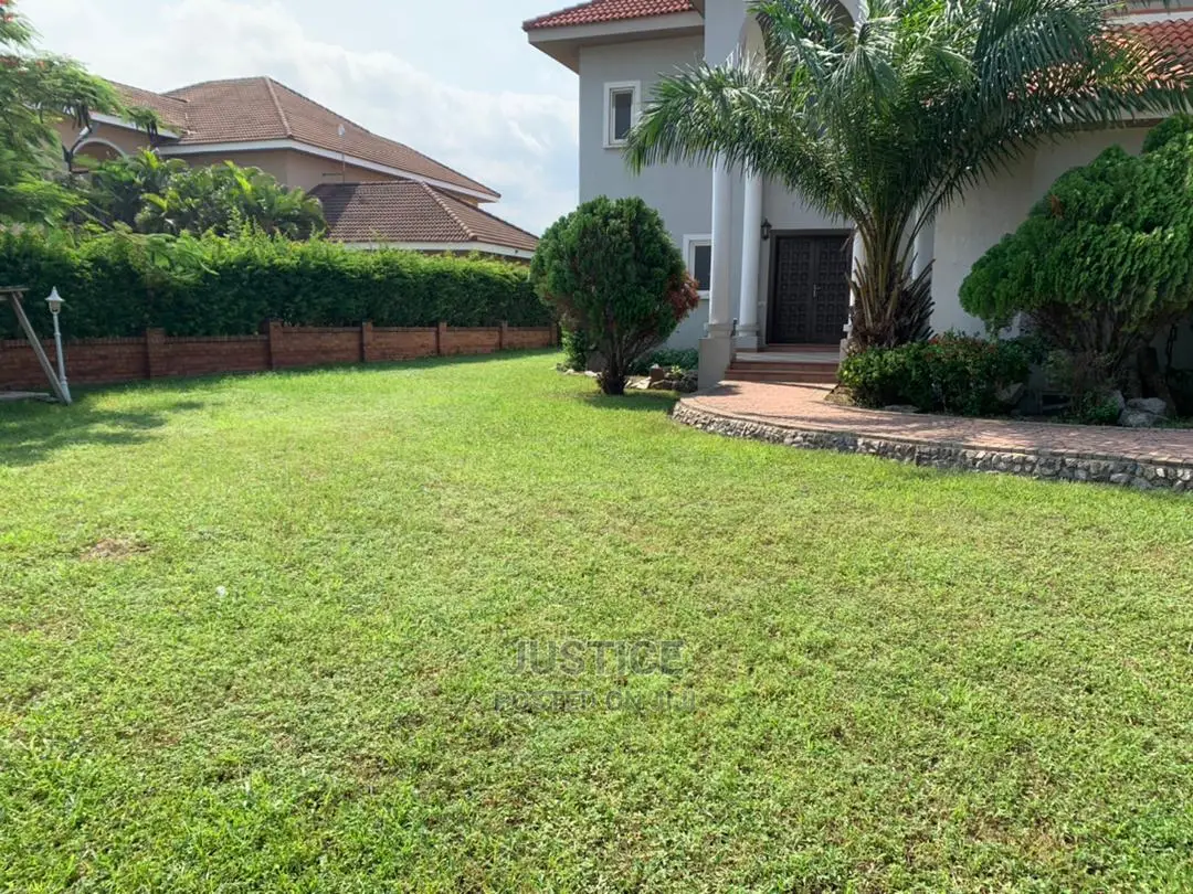 5bdrm Mansion in Trasacco Estate East for sale