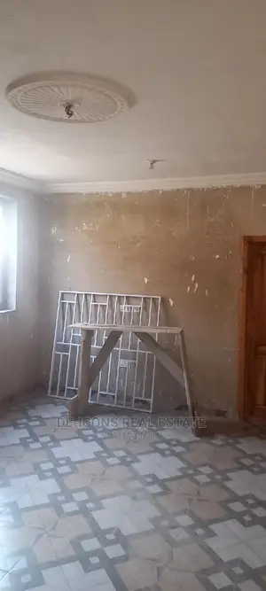 2bdrm Duplex in De-Icons Real Estate, Awutu Senya East Municipal