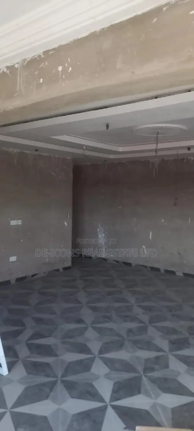 2bdrm Duplex in De-Icons Real Estate, Awutu Senya East Municipal