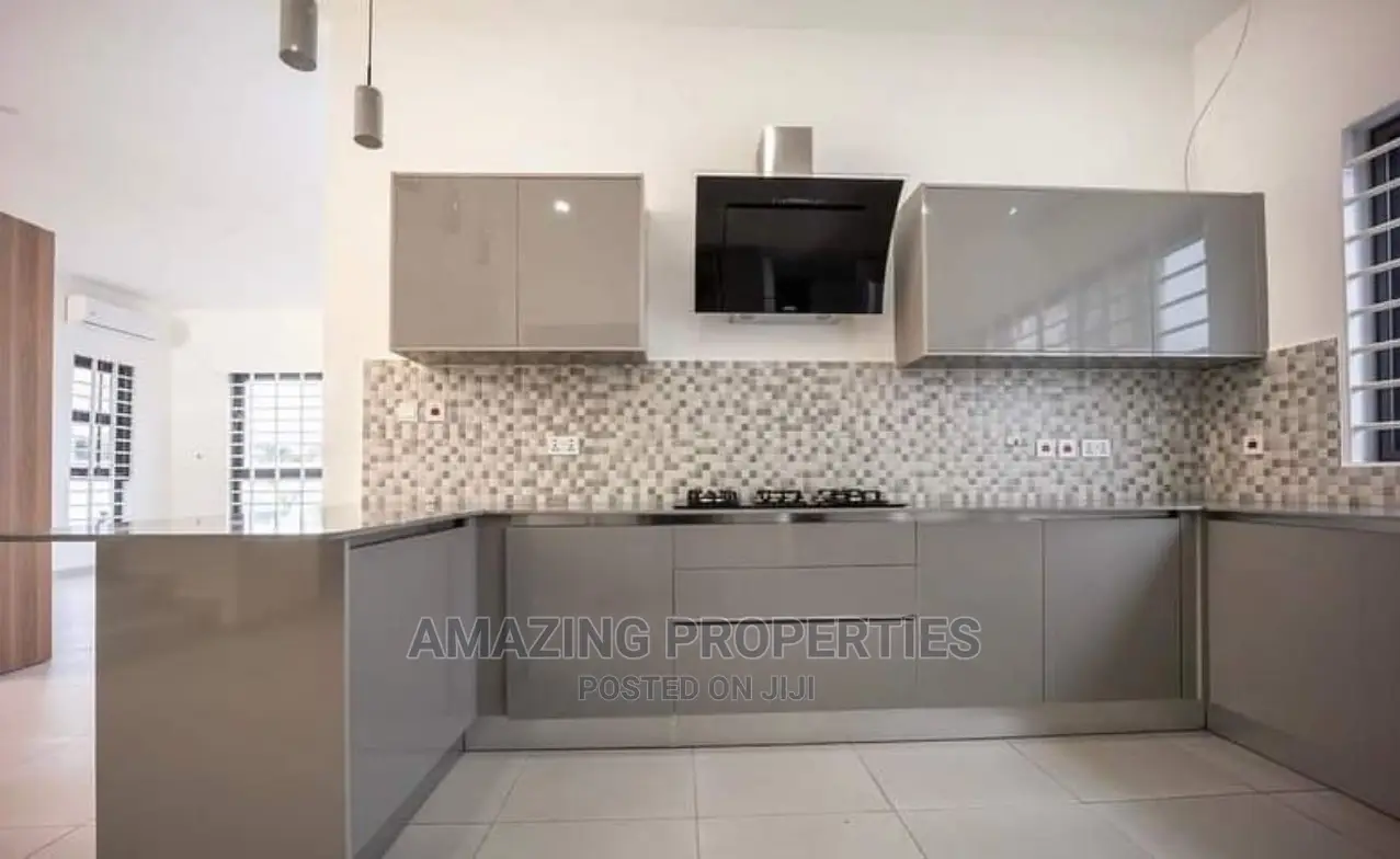 4bdrm House in Spintex for Sale