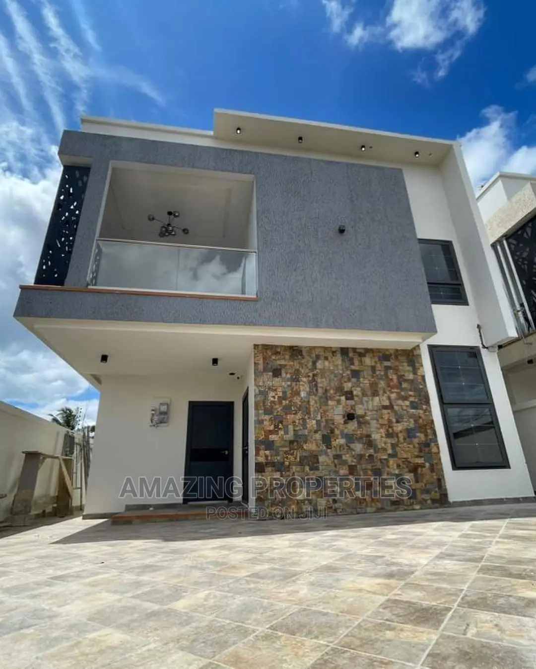 4bdrm House in Spintex for Sale