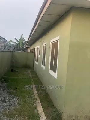 4bedroom Sfcontain 4 Rent or Sale at Kasoa Behind Kaaf Univs
